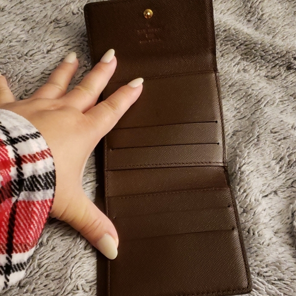 Louis Vuitton Wallet - Picture 11 of 16